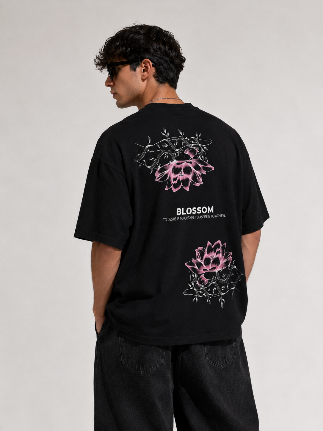 LOTUS T-SHIRT